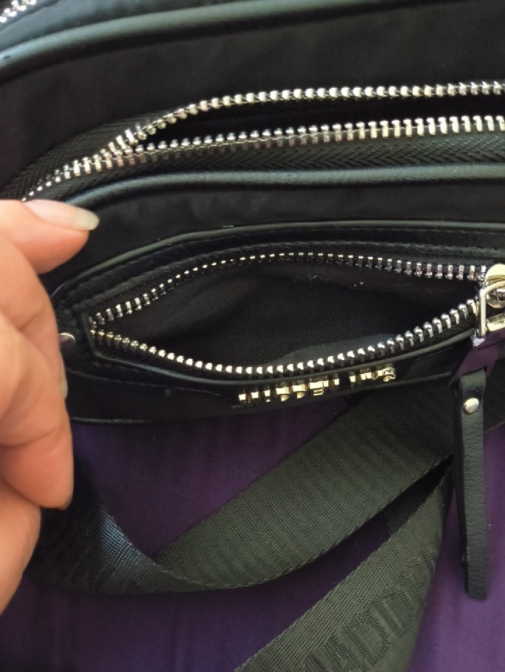 Very Cute Steve Madden Crossbody/Fanny Pack Purse - Picture 6 of 12